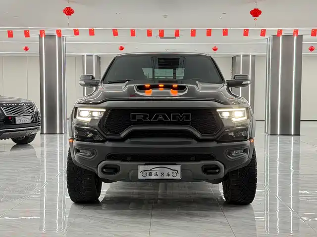 RAM Trucks 2023 6.2 T AT