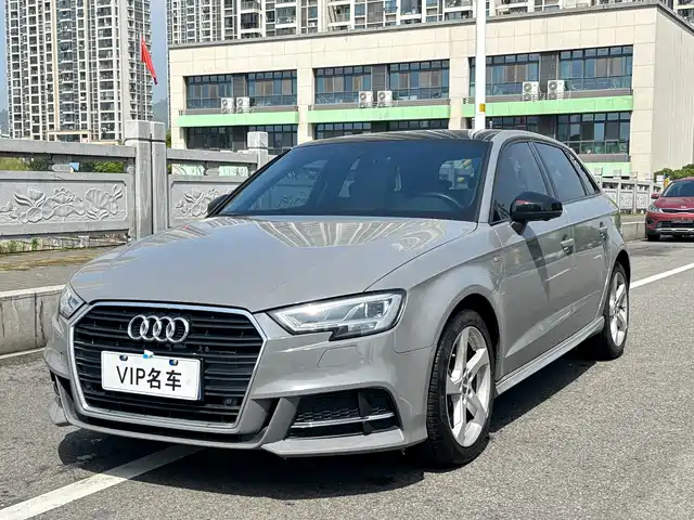 Audi A3 2019 Sportback 35 TFSI Sport V