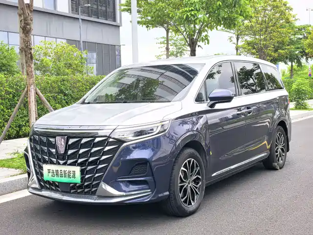 Roewe i MAX 8 2022