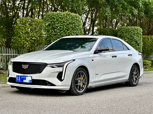 Cadillac CT 4 2021 28 T Luxury