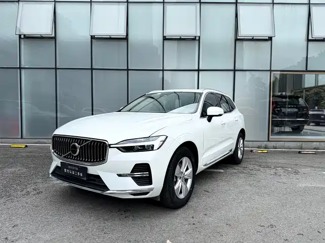 Volvo XC 60 2022 B 5 4 WD
