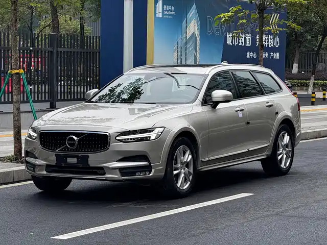 Volvo V90 2019 Cross Country T 5 AWD VI
