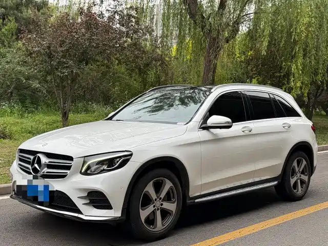 Mercedes-Benz GLC 2016 GLC 260 4 MATIC Luxury