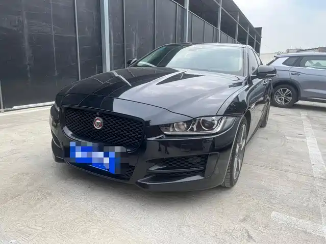 Jaguar XE 2018 2.0 T 200 PS 2 WDR-Sport