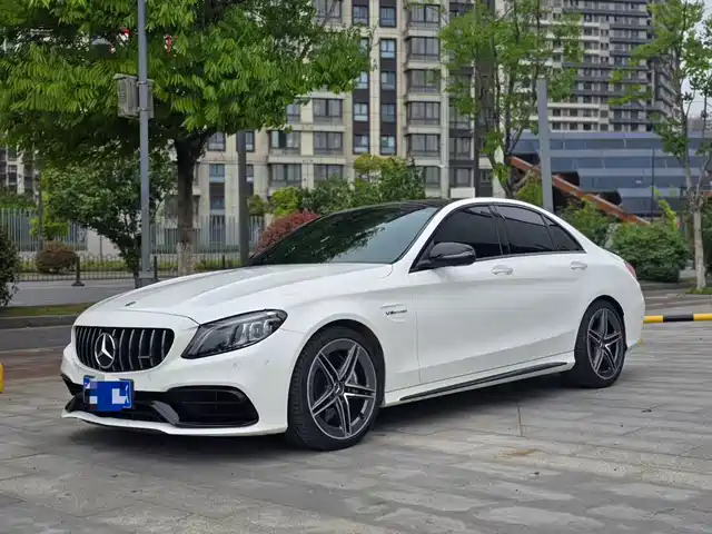 Mercedes-Benz C-Class 2021 AMG C 63
