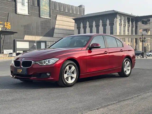 BMW 3-Series 2015 320i