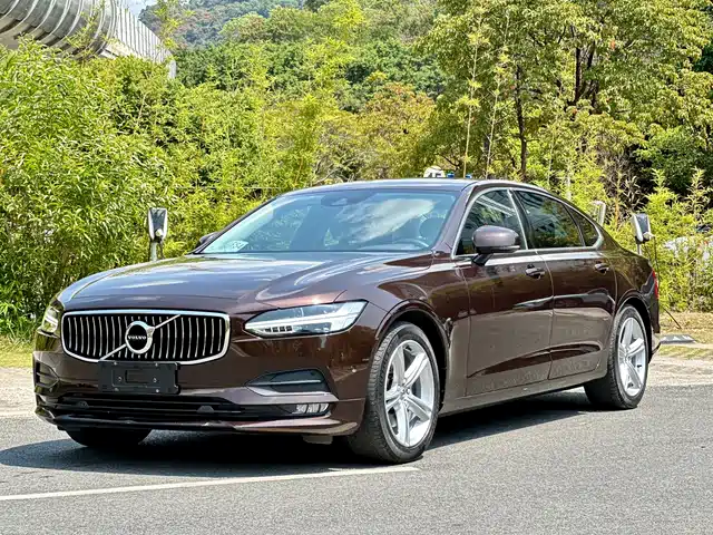 Volvo S90 2017 T 4