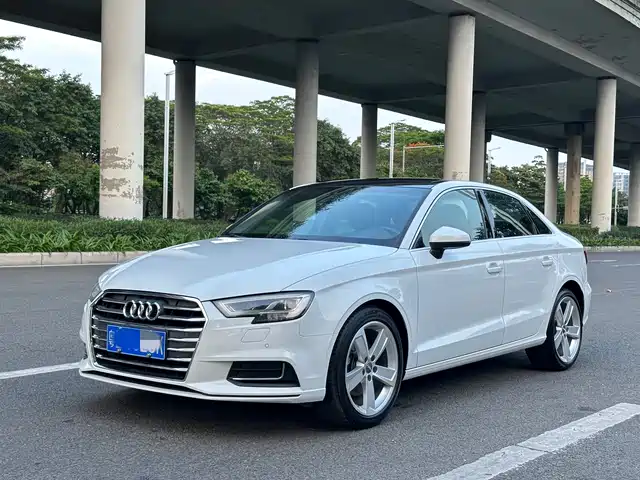 Audi A3 2018 30 Limousine 40 TFSI