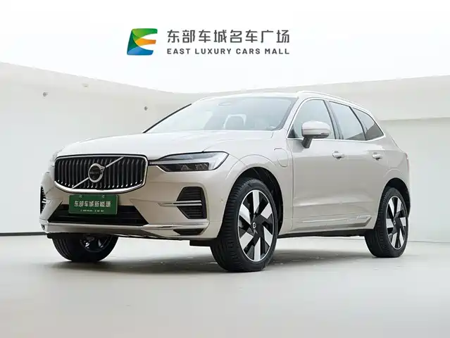 Volvo XC60 Hybrid 2024 T 8 PHEV 4 WD