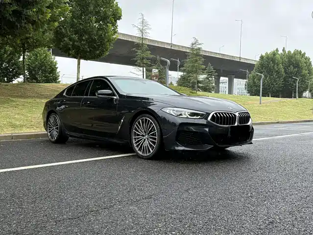 BMW 8-Series 2021 840i M