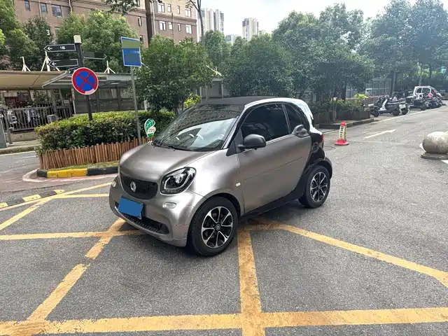 smart fortwo 2015 1.0 L 52
