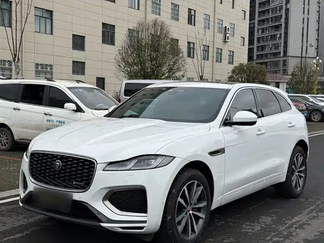 Jaguar F-PACE 2021 250 PS R-Dynamic S