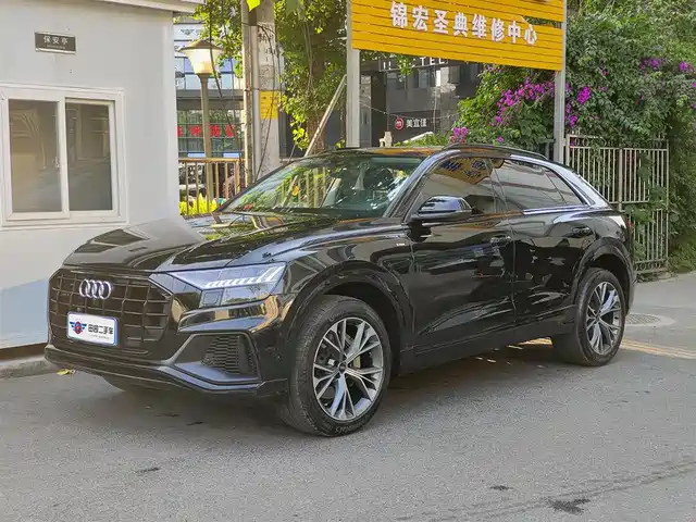 Audi Q8 2022 55 TFSI