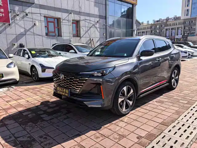 Changan CS55 PLUS 2022 1.5 T DCTPremium