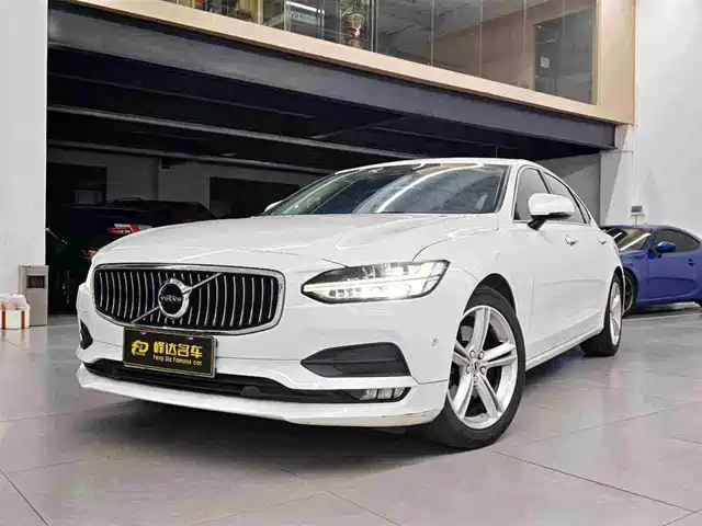 Volvo S90 2018 T 4