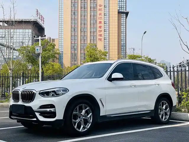 BMW X3 2019 x Drive 28i
