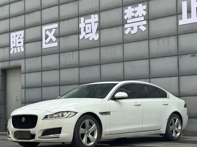 Jaguar XFL 2018 XFL 2.0 T 200 PS