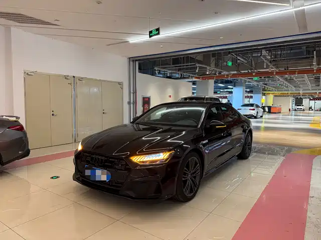 Audi A7L 2022 45 TFSI quattro S-line