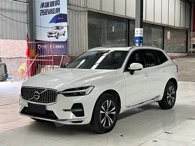 Volvo XC 60 2023 B 5 4 WD
