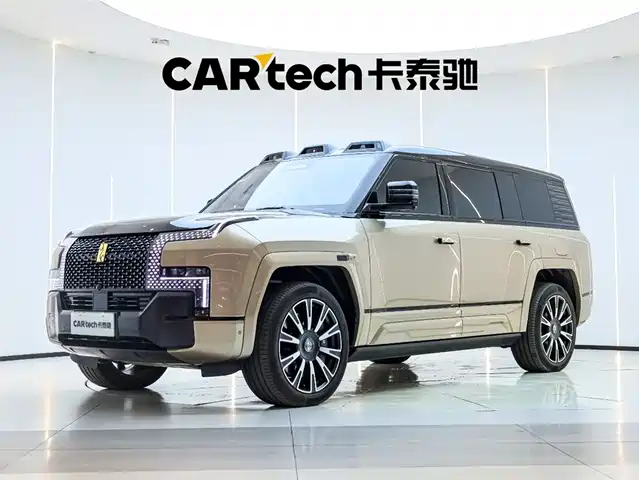 Yangwang U 8 L 2025