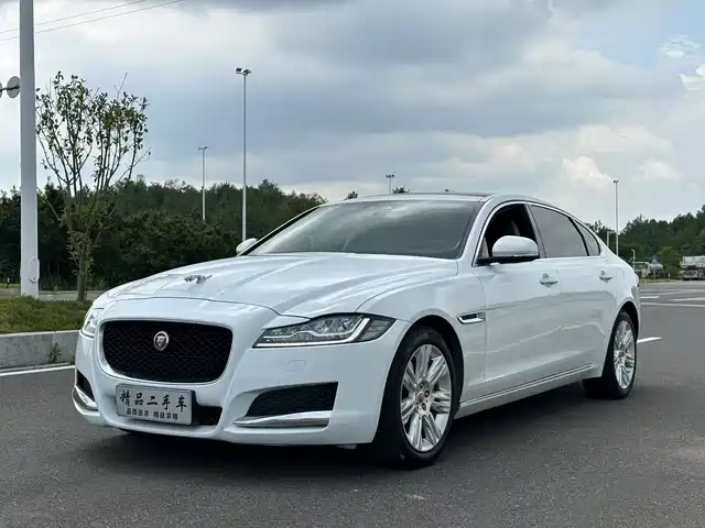 Jaguar XEL 2018 2.0 T 200 PS