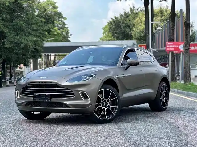 Aston Martin DBX 2020 4.0 T V 8