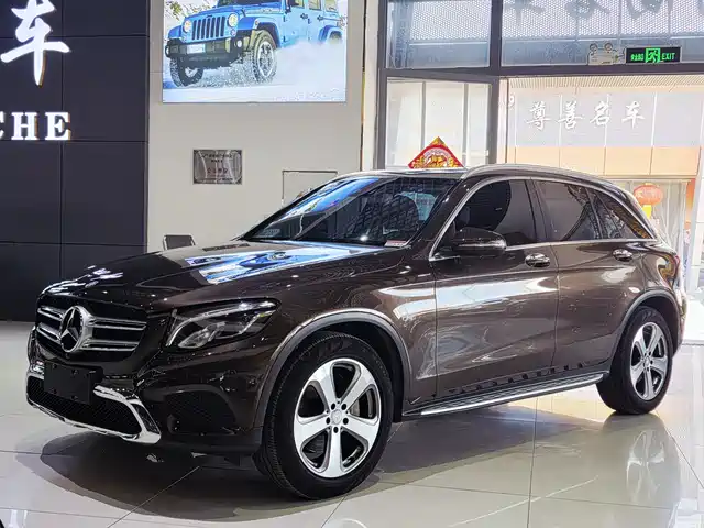 Mercedes-Benz GLC 2016 GLC 260 4 MATIC Luxury