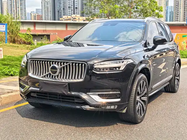 Volvo XC90 2021 B 5 7