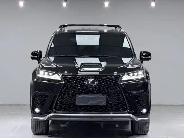 Lexus LX 2023 600 7 F-Sport
