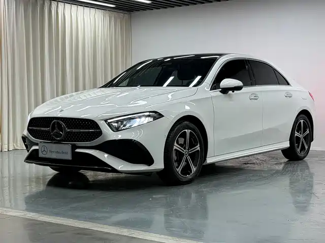 Mercedes-Benz A-Class 2024 A 200 L