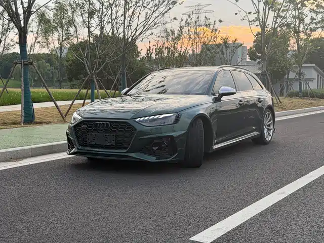 Audi RS 4 2020 RS 4 2.9 T Avant