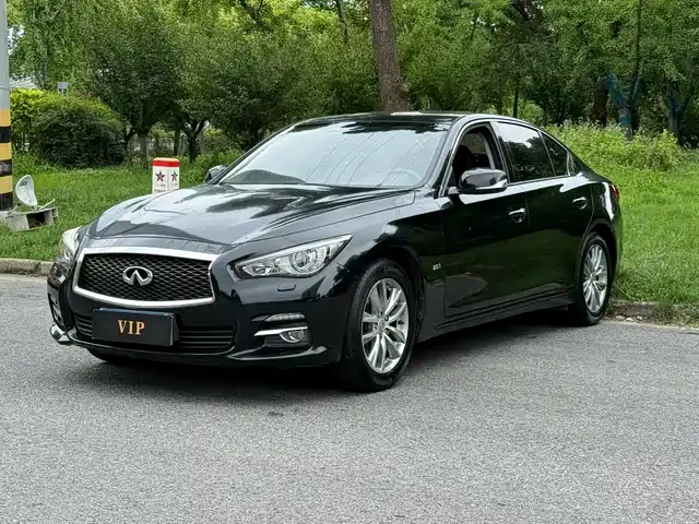 Infiniti Q 50 L 2015 2.0 T