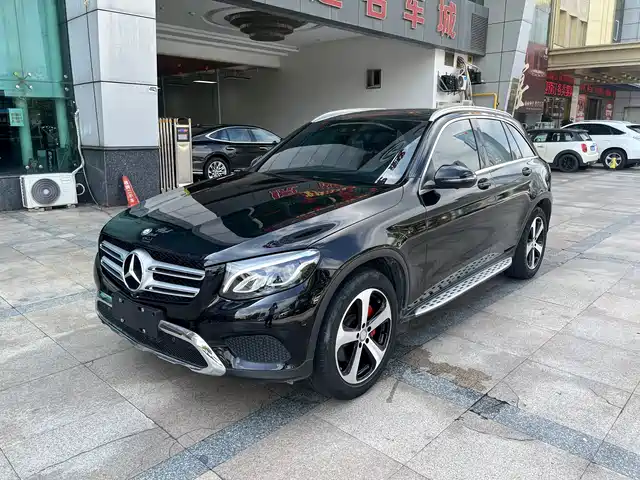 Mercedes-Benz GLC 2017 GLC 260 4 MATIC Luxury