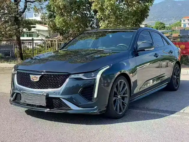 Cadillac CT4 2020 28 T