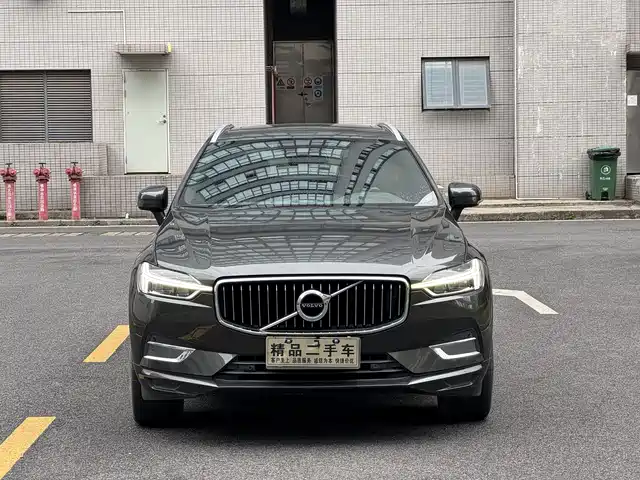Volvo XC60 2021 T 5 4 WD