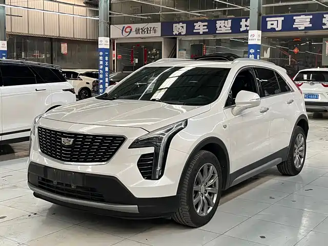Cadillac XT 4 2020 28 T 2 WDLeading