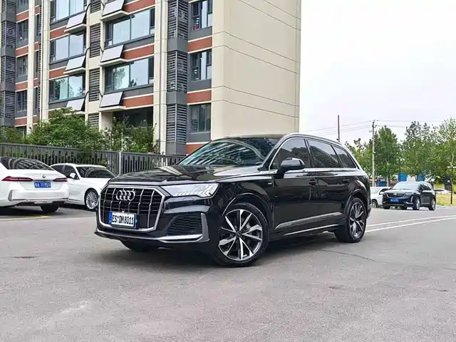 Audi Q 7 2021 55 TFSI quattro S line Sport