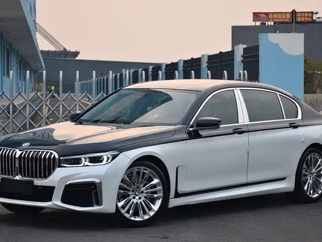 BMW 7-Series 2016 730 Li Leading
