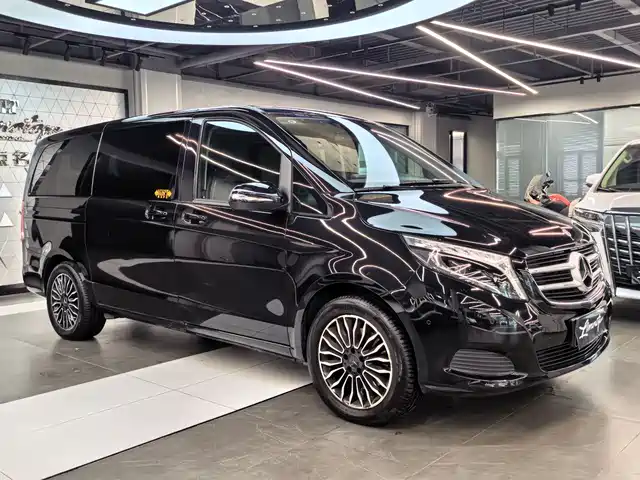 Mercedes-Benz V-Class 2018 V 260 V