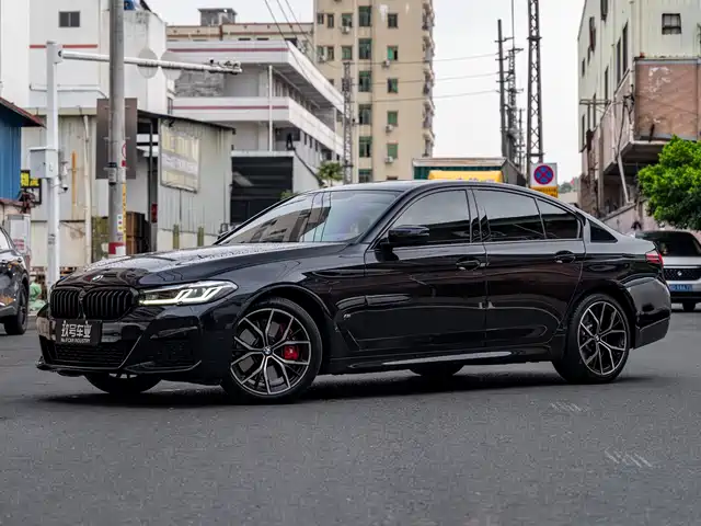 BMW 5-Series 2022 540i M