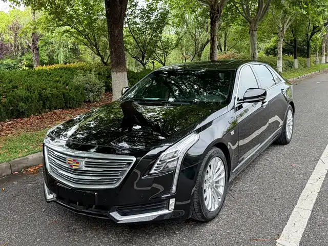 Cadillac CT6 2016 28 T Luxury