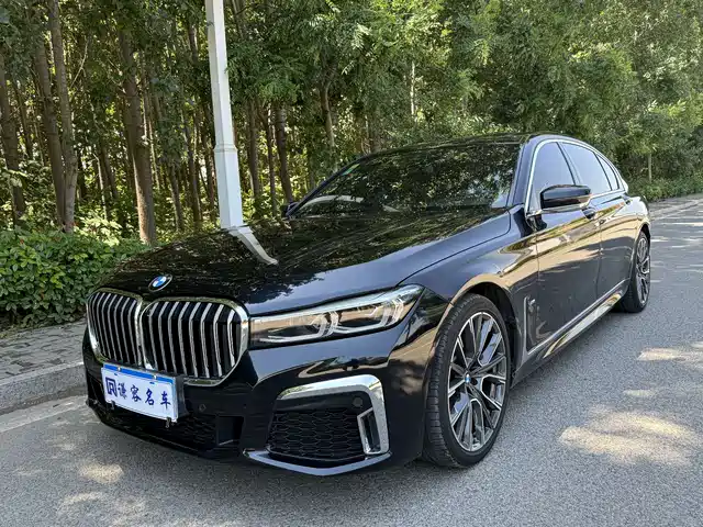 BMW 7-Series 2019 740 Li Leading M