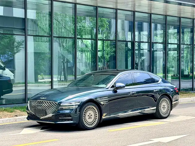 Genesis G 80 2023 2.5 T