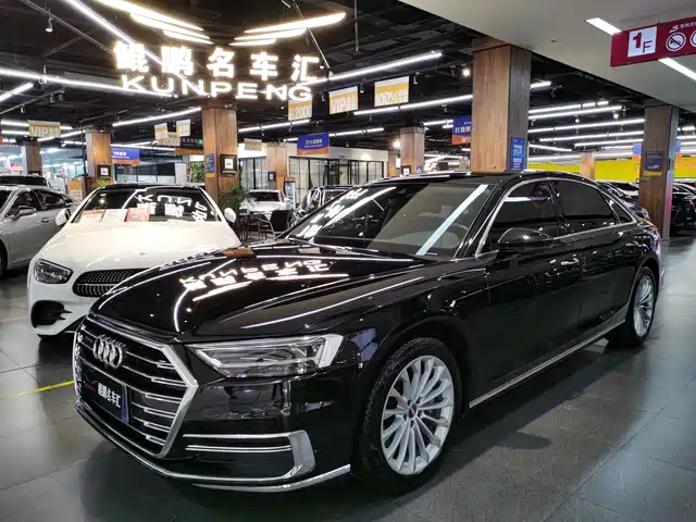 Audi A 8 2018 A 8 L 55 TFSI quattro Elite
