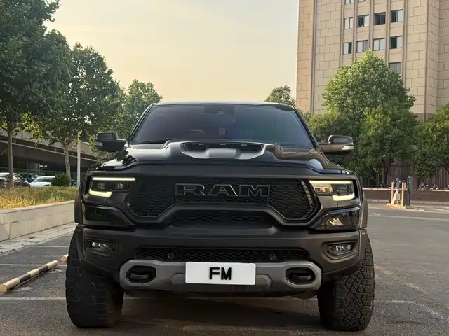 RAM Trucks 2022 6.2 T TRX