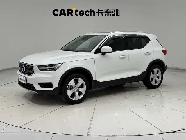 Volvo XC40 2022 T 4 4 WD