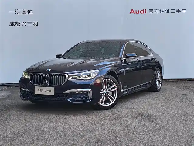 BMW 7-Series 2016 740 Li Leading