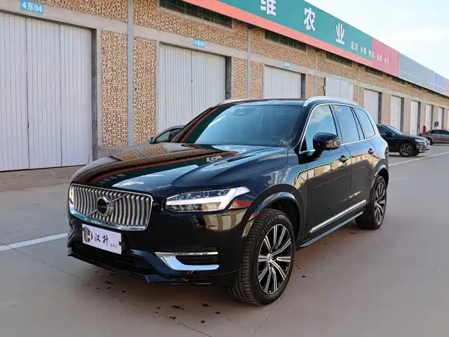 Volvo XC90 2025 B 6 7