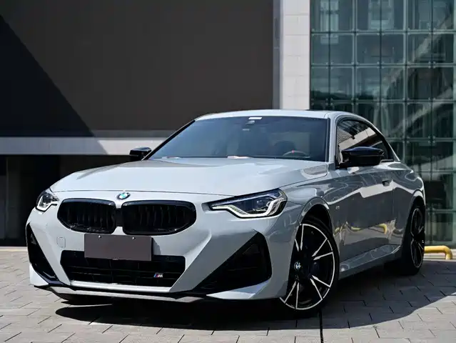 BMW M 240i 2025 M 240i x Drive