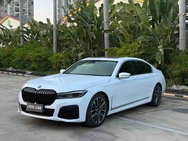 BMW 7-Series 2016 740 Li Leading